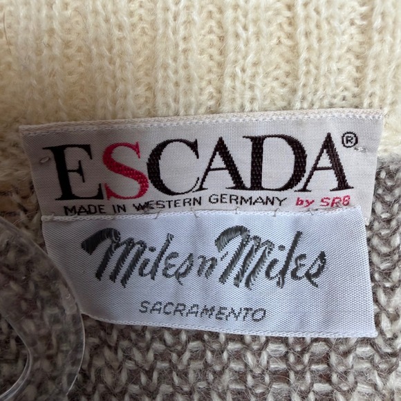 Escada Cardigan Sweater Vintage Lightning Alpine West Germany  Cabincore Size 38 - Picture 8 of 10